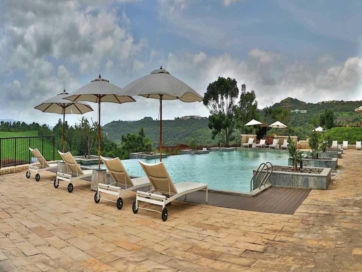 Oxford Golf Resort Pirangut Esterno foto