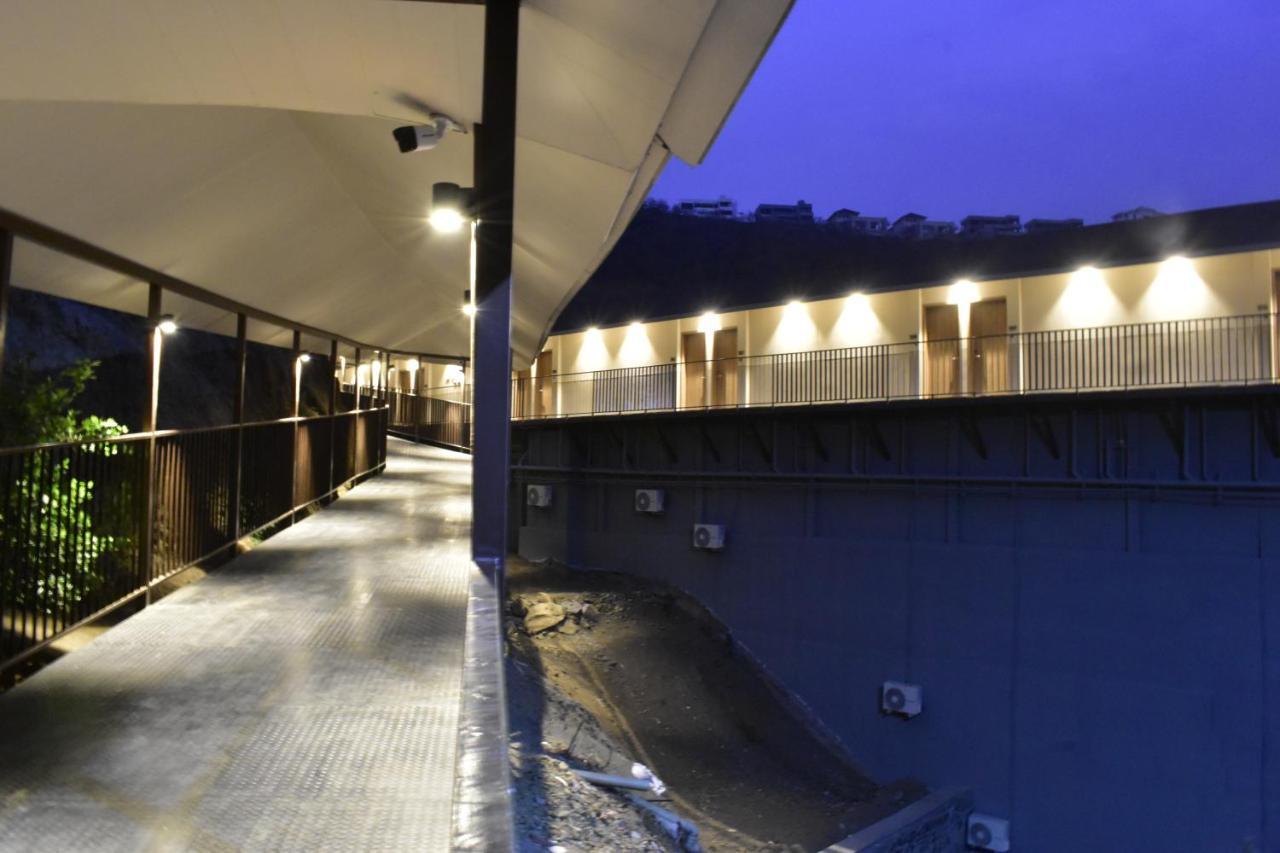 Oxford Golf Resort Pirangut Esterno foto