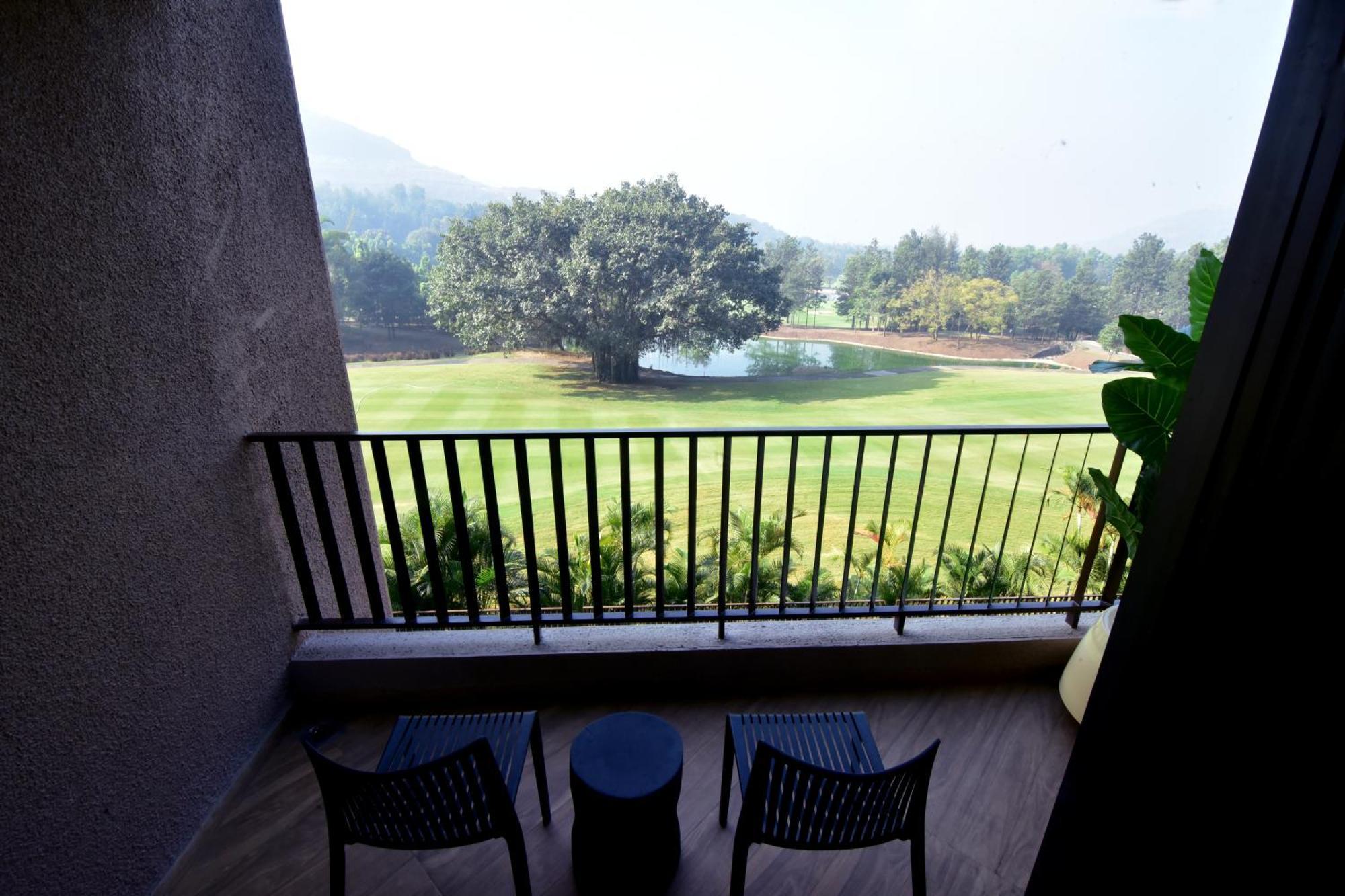 Oxford Golf Resort Pune Esterno foto