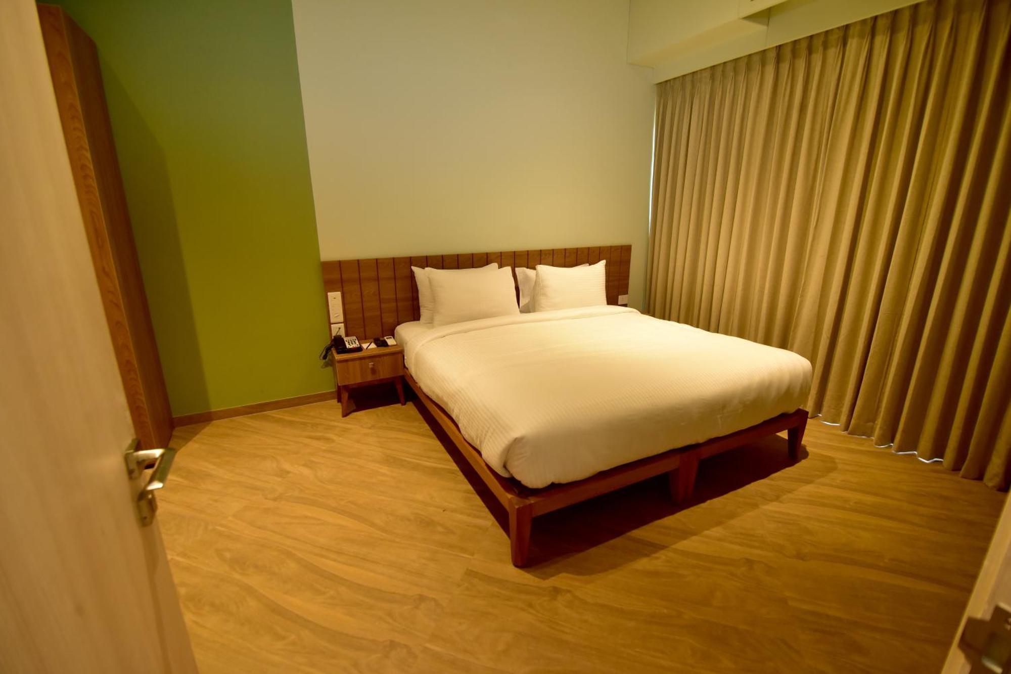 Oxford Golf Resort Pirangut Esterno foto